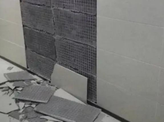 浮梁瓷砖空鼓维修公司分享下浮梁墙砖松动维修的知识